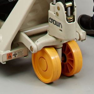 transpaleta pth oa ruedas de nylon o goma